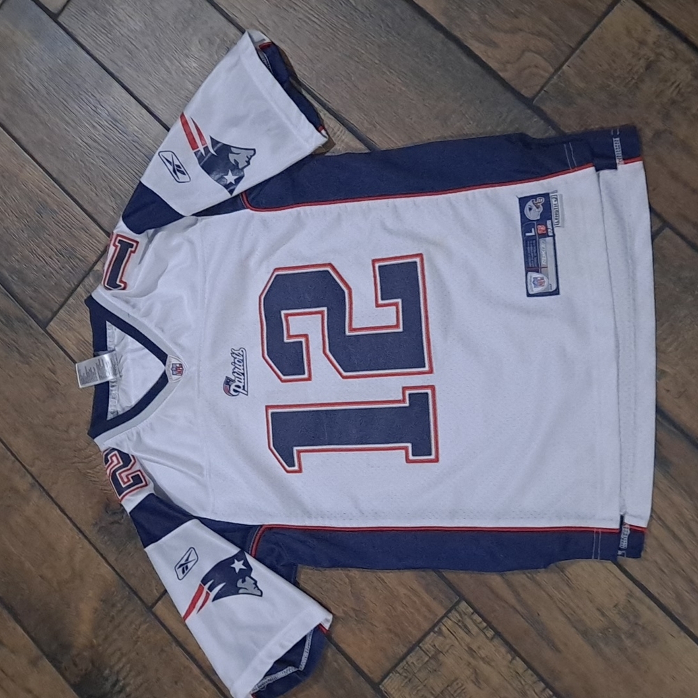 Boys size large 14/16 New England Patriots jersey number 12 the GOAT Tom Brady